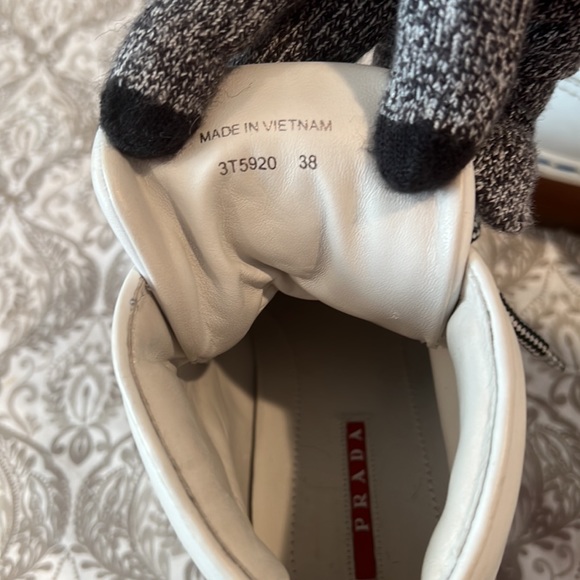 PRADA HIKING BOOTS SIZE 38 - Picture 8 of 10